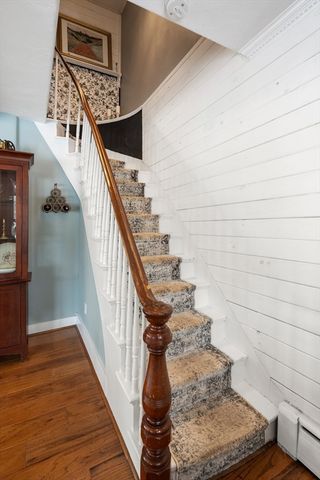 47 Central Street, Southborough, MA 01772