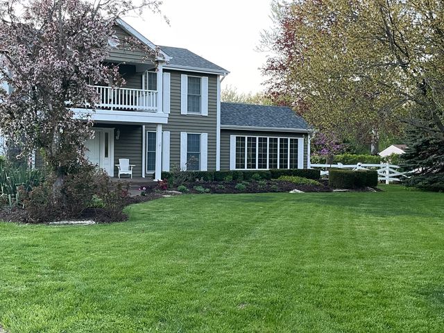 40W156 Sturbridge Way, Elgin, IL 60124