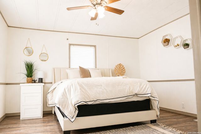 18066 La Gloria Rd, Elmendorf, TX 78112