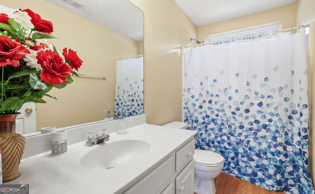 205 Oak Grove Way, Acworth, GA 30102