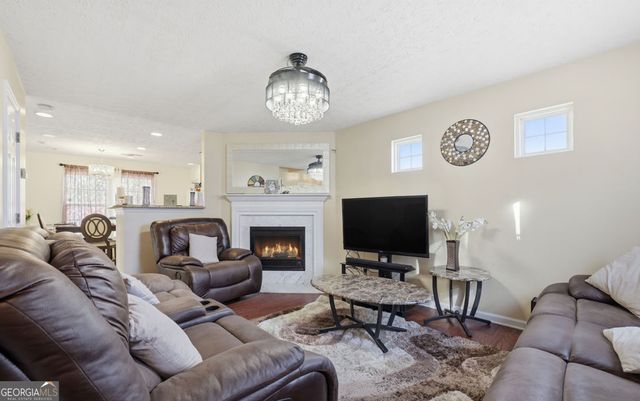 205 Oak Grove Way, Acworth, GA 30102