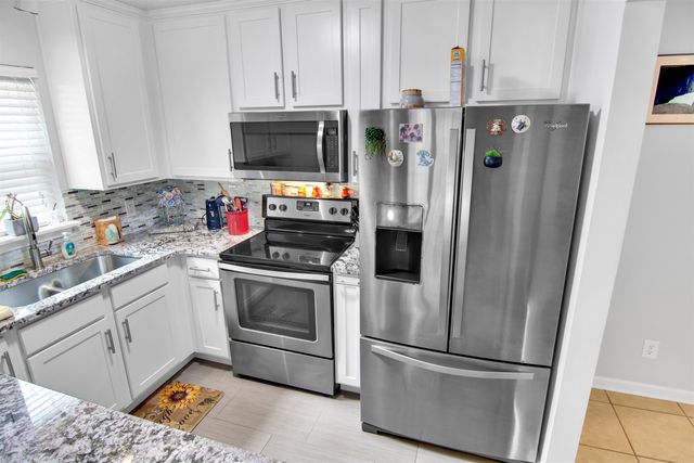 4451 Barcelona Ln., Little River, SC 29566