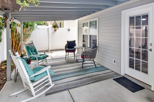 4451 Barcelona Ln., Little River, SC 29566