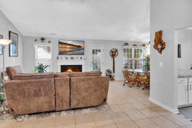 4451 Barcelona Ln., Little River, SC 29566