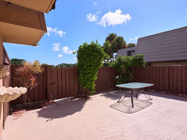 5411 54th Way, West Palm Beach, FL 33409