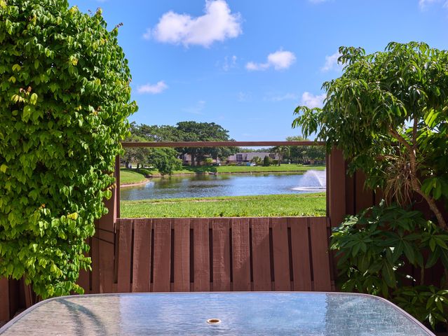 5411 54th Way, West Palm Beach, FL 33409