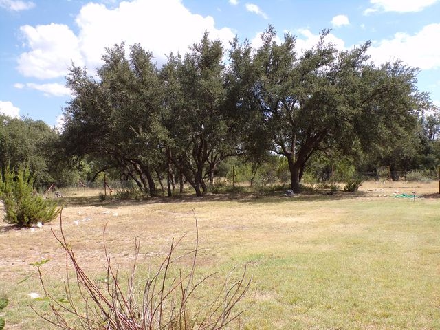 22266 Chula Vista Rd, Christoval, TX 76935