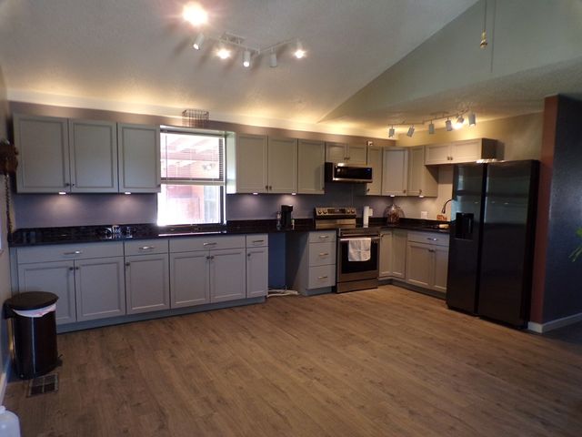 22266 Chula Vista Rd, Christoval, TX 76935