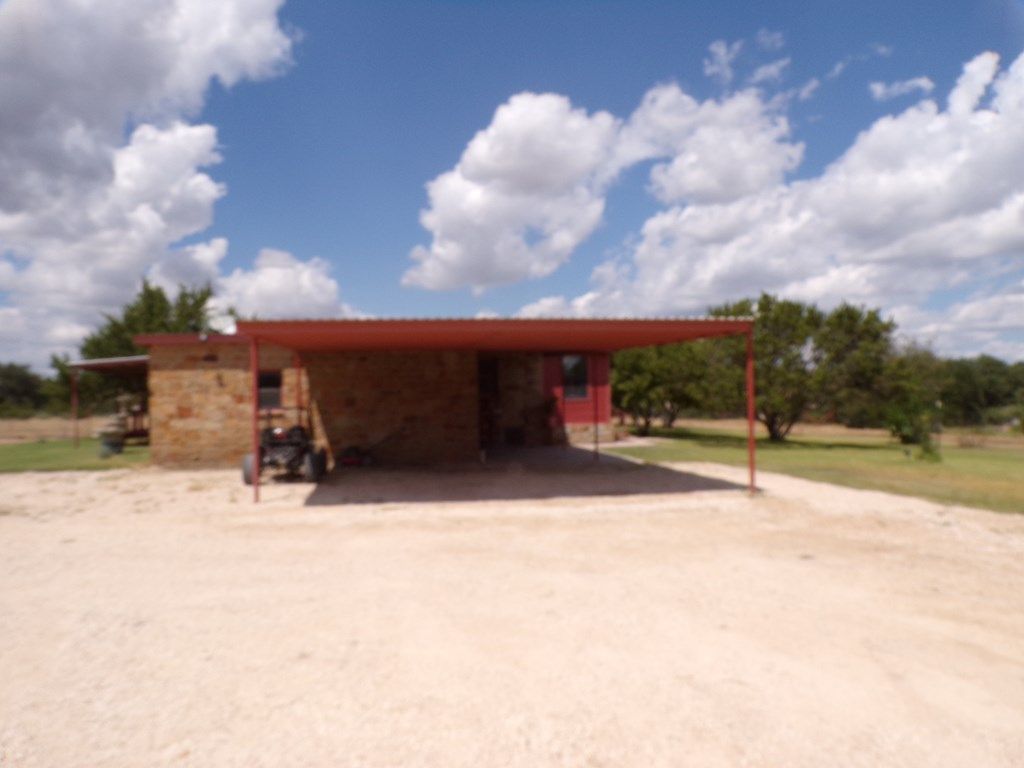Image 8 of property listing at 22266 Chula Vista Rd, Christoval, TX 76935