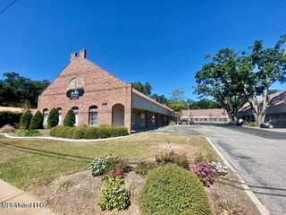 2318 Pass Road, 3, Biloxi, MS 39531