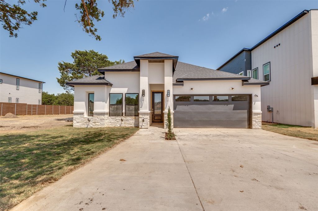 3913 BLUE RIDGE Boulevard, Dallas, TX 75233