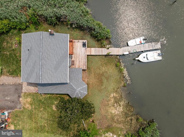 1241 JOHNSON DR, Shady Side, MD 20764