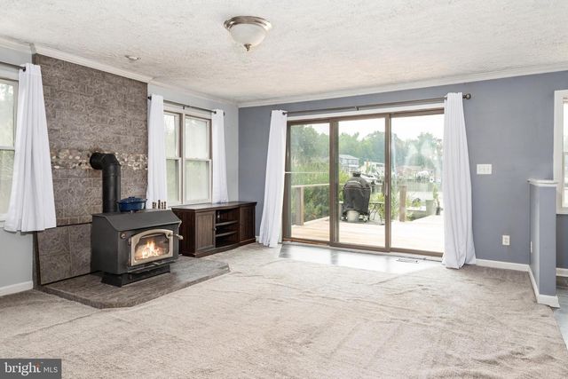 1241 JOHNSON DR, Shady Side, MD 20764