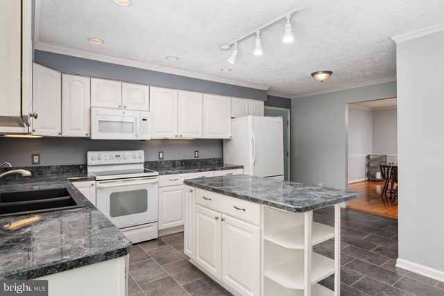 1241 JOHNSON DR, Shady Side, MD 20764
