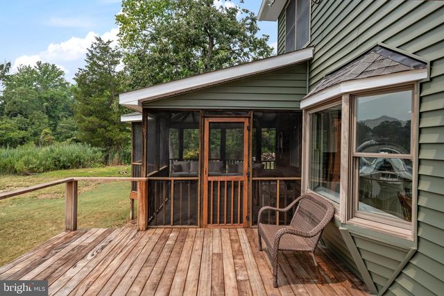 1241 JOHNSON DR, Shady Side, MD 20764