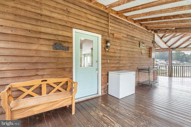 1241 JOHNSON DR, Shady Side, MD 20764