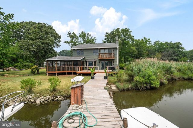 1241 JOHNSON DR, Shady Side, MD 20764