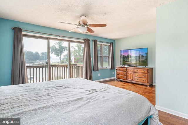 1241 JOHNSON DR, Shady Side, MD 20764