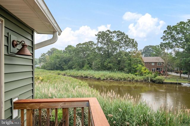1241 JOHNSON DR, Shady Side, MD 20764