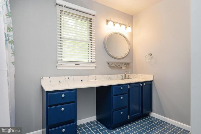 1241 JOHNSON DR, Shady Side, MD 20764