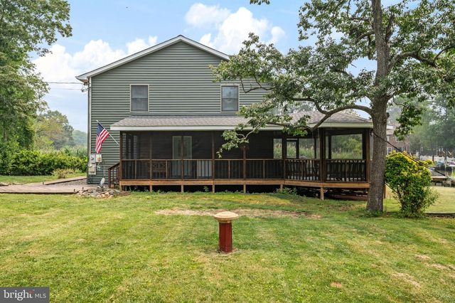 1241 JOHNSON DR, Shady Side, MD 20764