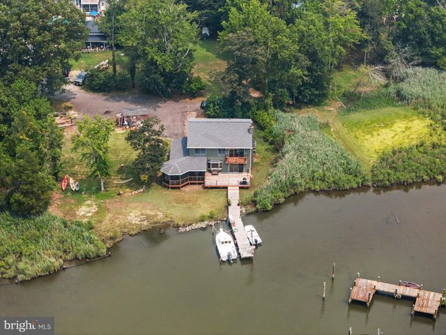 1241 JOHNSON DR, Shady Side, MD 20764