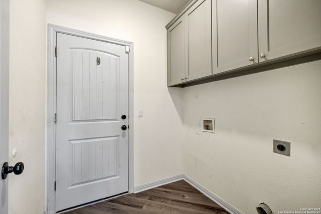 913 Long Mdw, Spring Branch, TX 78070