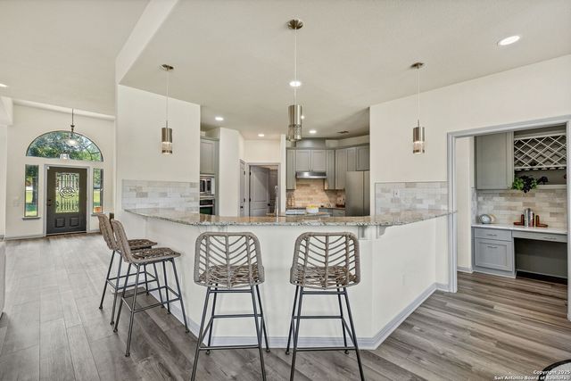 913 Long Mdw, Spring Branch, TX 78070