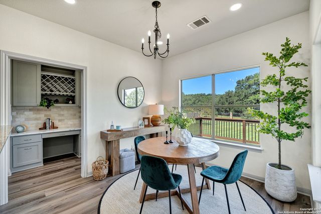 913 Long Mdw, Spring Branch, TX 78070