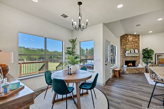 913 Long Mdw, Spring Branch, TX 78070