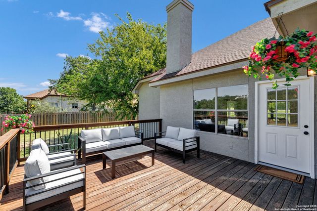 913 Long Mdw, Spring Branch, TX 78070