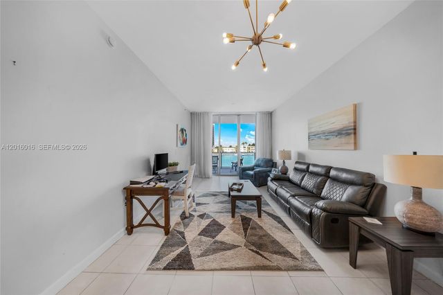 7928 East Dr 305, North Bay Village, FL 33141