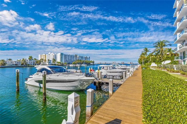 7928 East Dr 305, North Bay Village, FL 33141