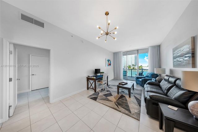 7928 East Dr 305, North Bay Village, FL 33141