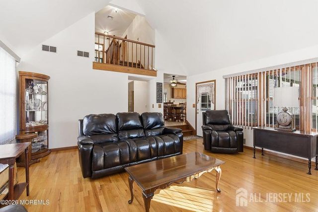 702 Radcliffe Road, Lacey, NJ 08734