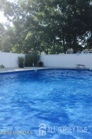 702 Radcliffe Road, Lacey, NJ 08734