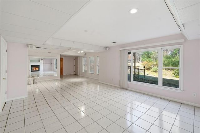 1234 Brenda NW Court, Acworth, GA 30101