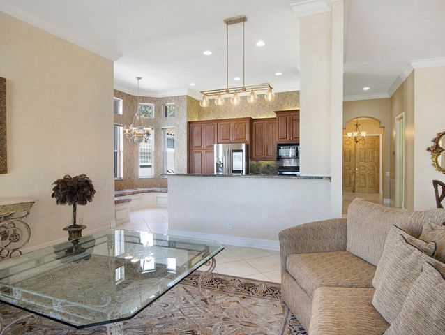 6507 Pavone Street, Lake Worth, FL 33467