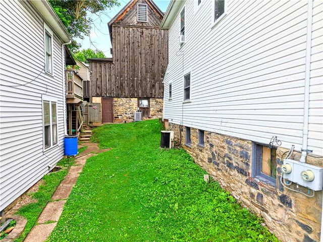 433 Harrison Ave, City Of Greensburg, PA 15601