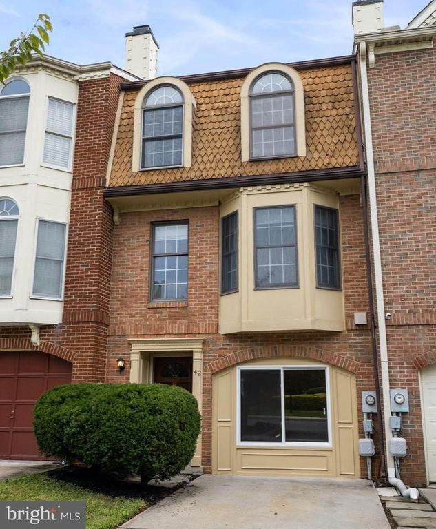 42 VICTORIA SQ, Frederick, MD 21702