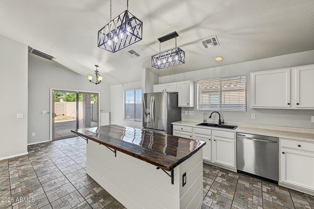 13950 W MAUI Lane, Surprise, AZ 85379