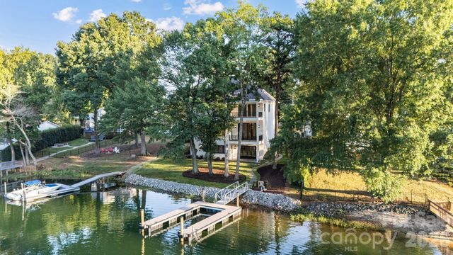 21216 Rio Oro Drive, Cornelius, NC 28031