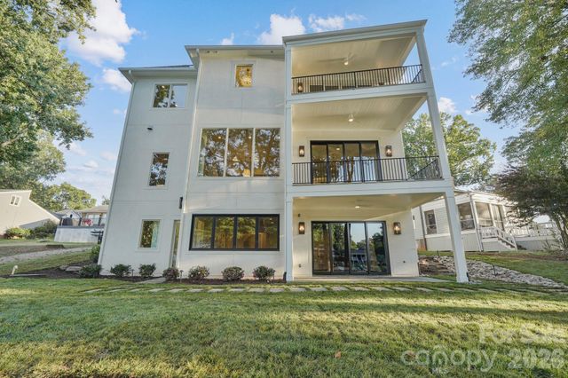 21216 Rio Oro Drive, Cornelius, NC 28031