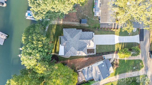 21216 Rio Oro Drive, Cornelius, NC 28031