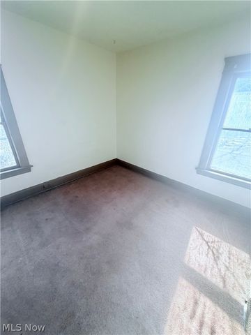 3395 W 100th Street UP, Cleveland, OH 44111