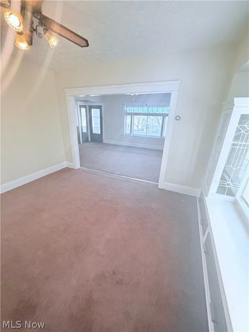 3395 W 100th Street UP, Cleveland, OH 44111