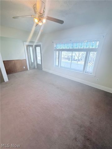 3395 W 100th Street UP, Cleveland, OH 44111