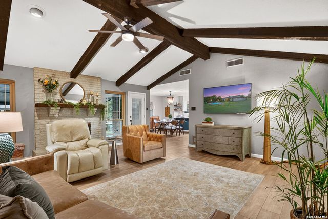 9532 WINDWOOD DR, Boerne, TX 78006