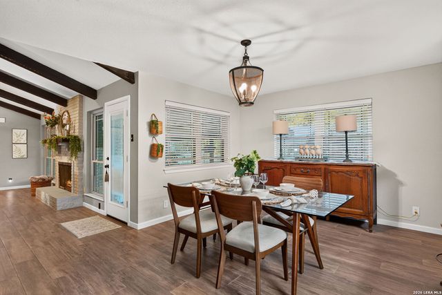 9532 WINDWOOD DR, Boerne, TX 78006