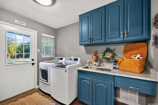 9532 WINDWOOD DR, Boerne, TX 78006